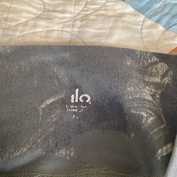 **SOLD** Alo high waist leggings - Picture 2 of 9